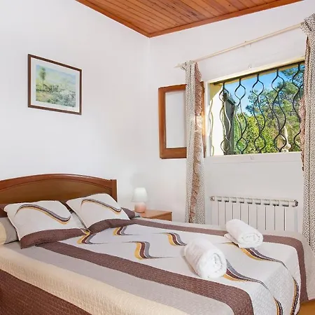Sleeps 8 With Pool And Wifi Villa *